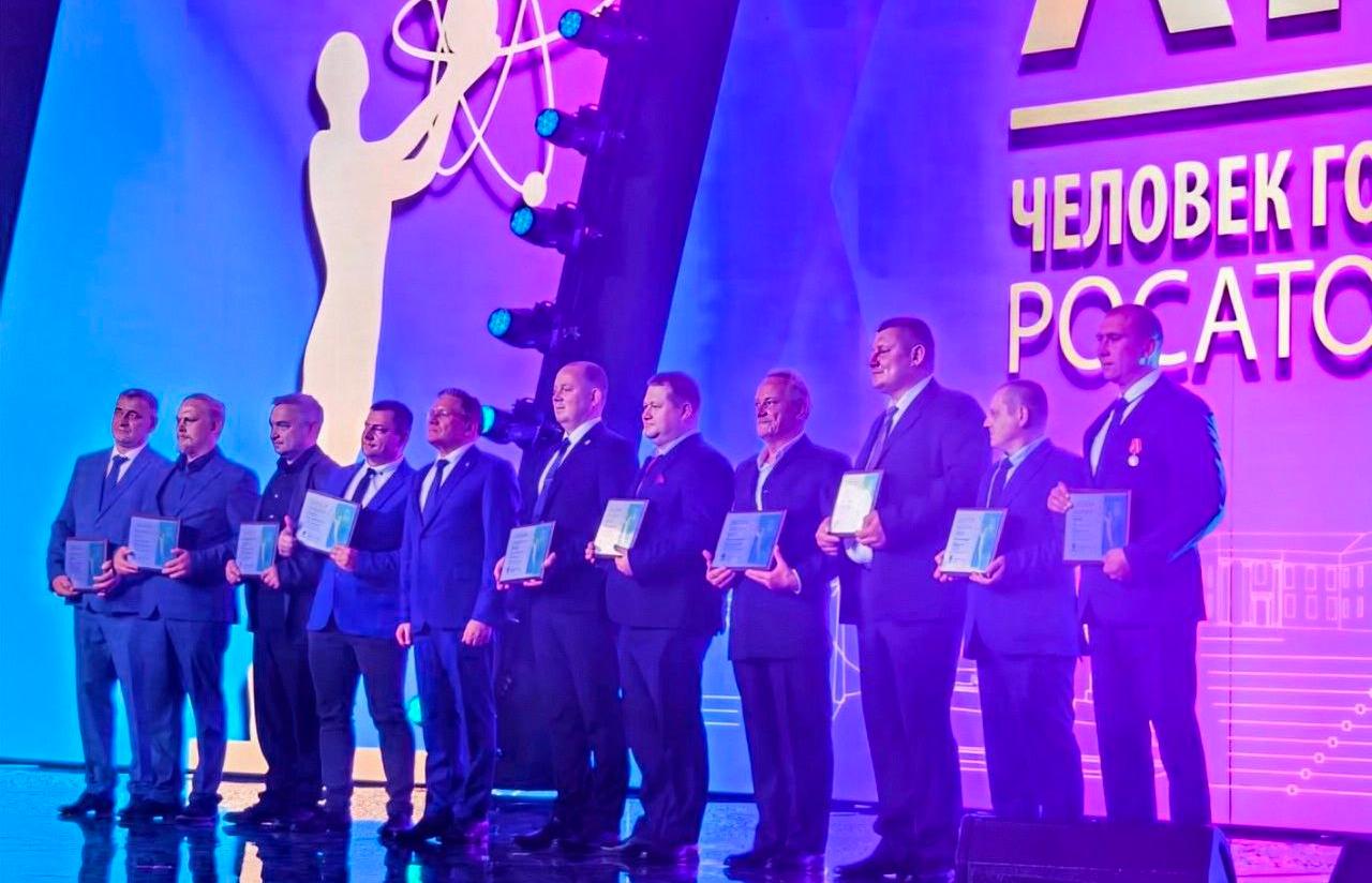 Руководство «Росатома» отметило работу курских энергетиков, пришедших на помощь в восстановлении инфраструктуры Рыльска в Курской области